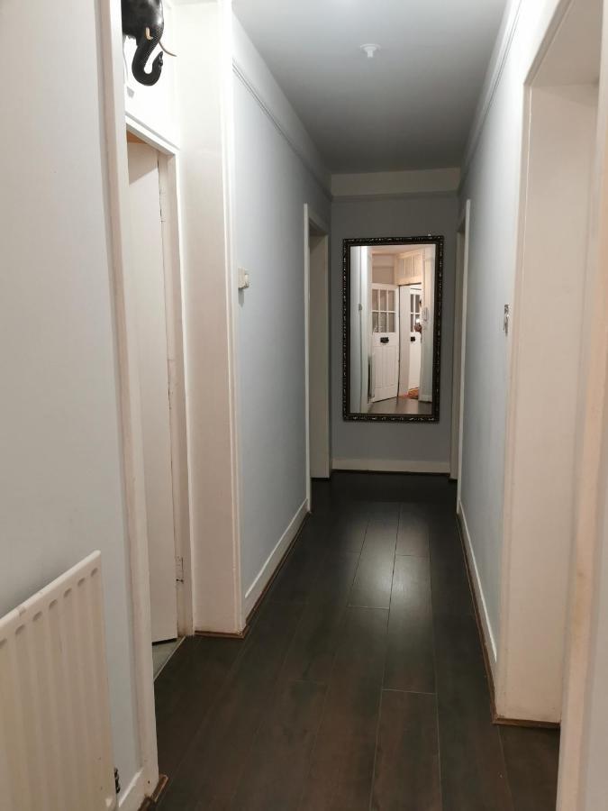 Neat Double Room London Exterior photo